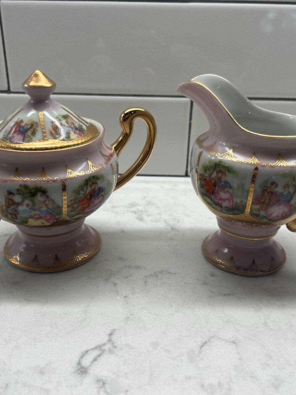 Vtg Arrant Fragonard “Love Story” Porcelain Footed Creamer and Sugar Bowl Set